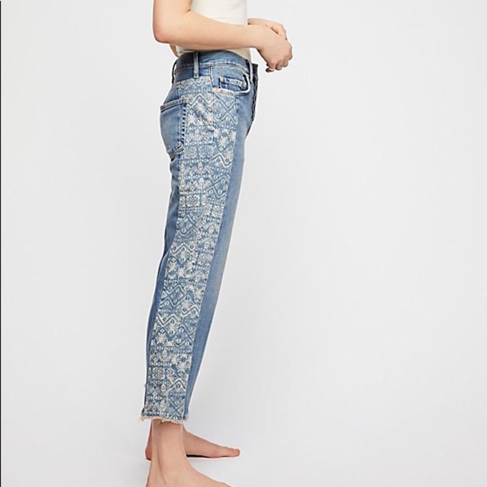 NWT Free People Side Striped Boyfriend Jean